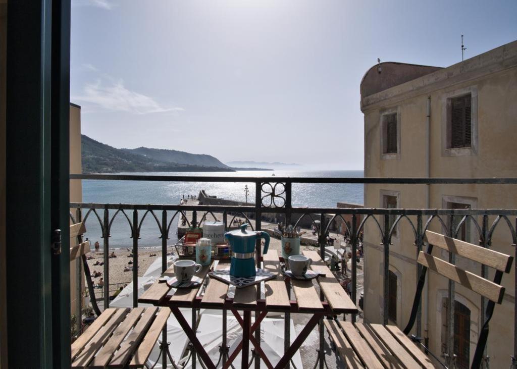Devalu Casa Del Mare Apartment Cefalu Ngoại thất bức ảnh